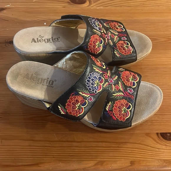 Alegria Women's Sandal Shoe LIN-601N Linn Embroidered Floral Clog Colorful 10 41 - Picture 2 of 11